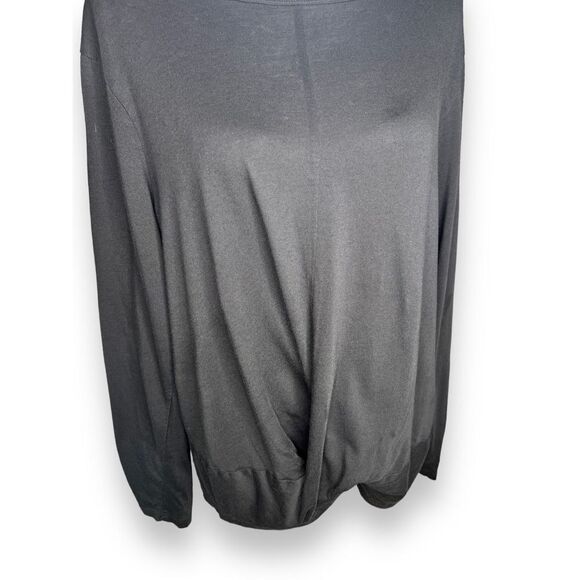 Torrid Active Women's Plus Size 2 2X Black Twist
Hem long sleeve top Shirt - Picture 7 of 8